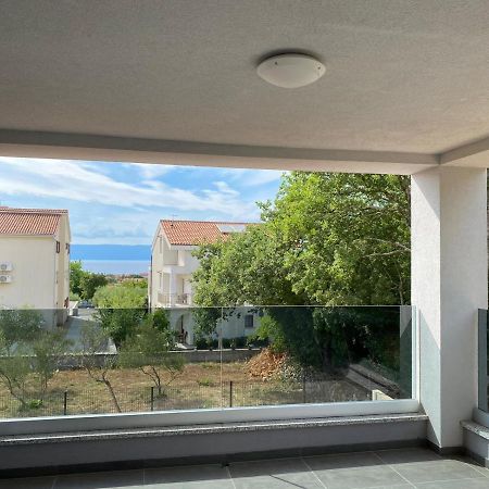 Apartmani Grgić Malinska Zewnętrze zdjęcie