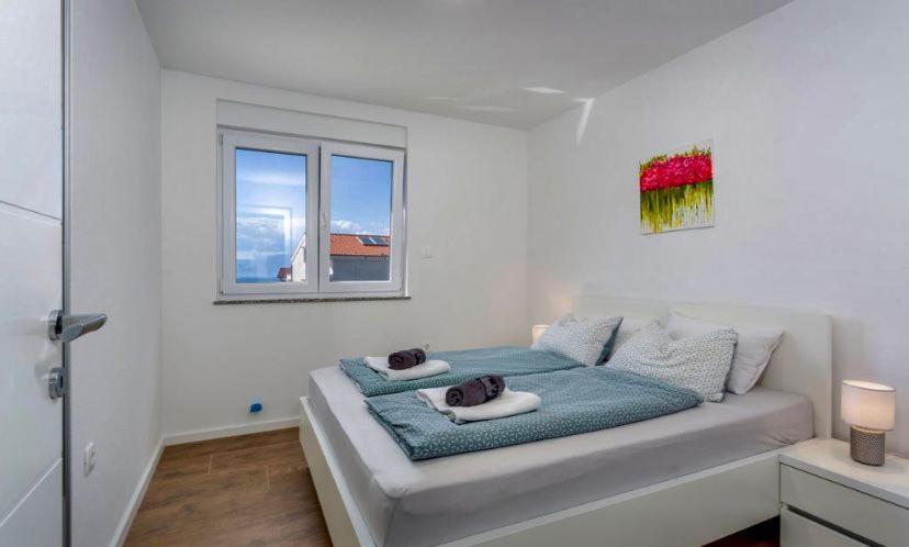 Apartmani Grgić Malinska Zewnętrze zdjęcie
