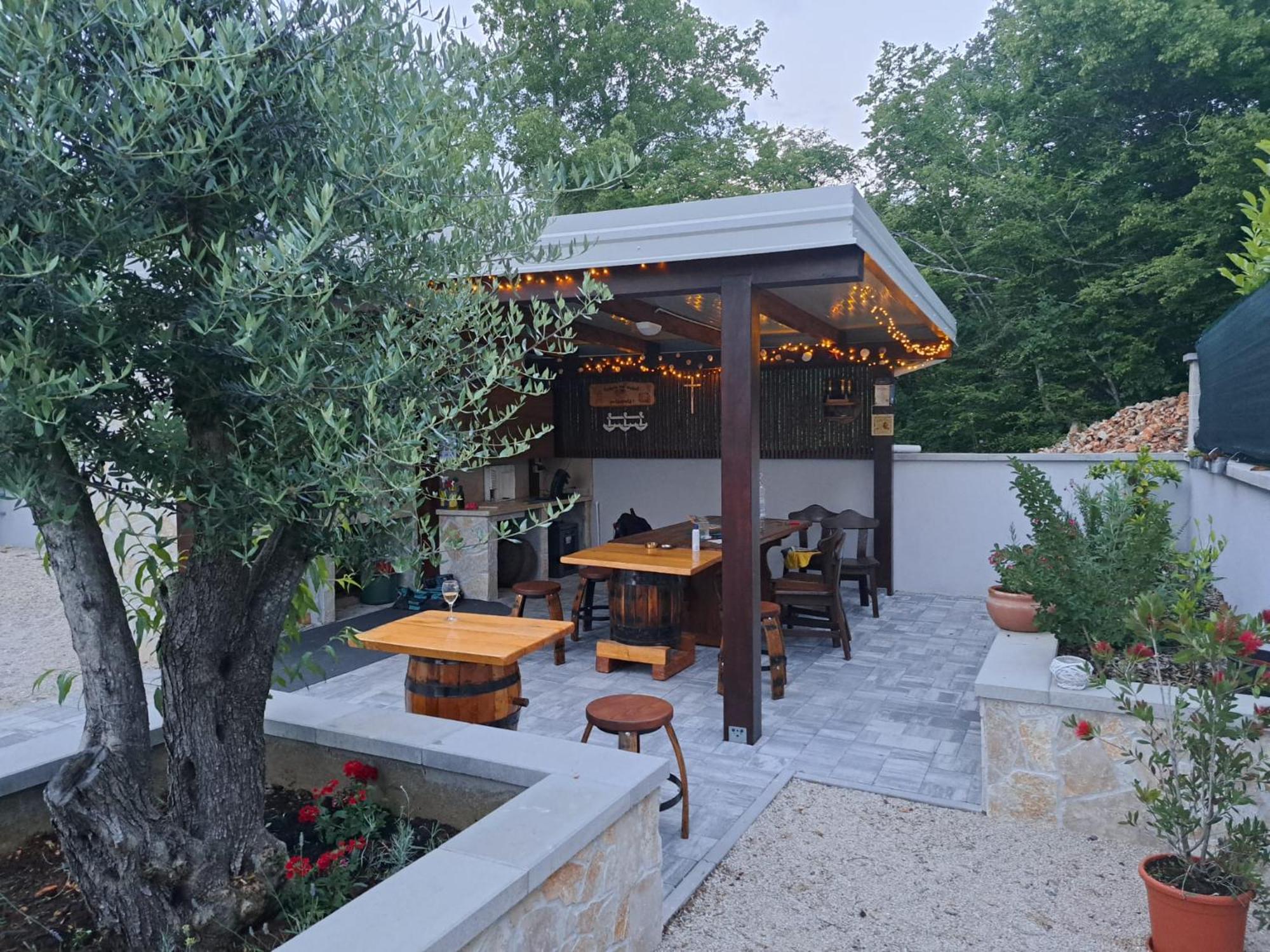 Apartmani Grgić Malinska Zewnętrze zdjęcie